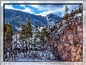 Góry, Park Narodowy Karkaraly, Kazachstan, Skały, Drzewa, Sosny, Śnieg