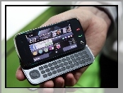 Nokia N97, Klawiatura QWERTY