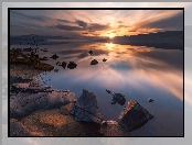 Norwegia, Wschód Słońca, Jezioro Tyrifjorden, Kamienie