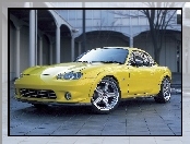 Żółta, Mazda