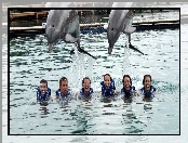 Delfiny, Opiekunowie, Śmiech