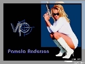 Pamela Anderson, VIP, Pistolet