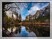 Park Narodowy Yosemite, Stany Zjednoczone, Rzeka, Góry, Chmury, Stan Kalifornia, Drzewa, Sierra Nevada, Merced River
