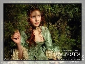 Perfume, iglaki, Rachel Hurd-Wood, suknia