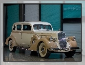 Pierce Arrow Deluxe 8 Touring Sedan