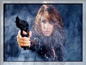 Dziewczyna, Pistolet, Dym