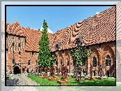 Posągi, Malbork, Zamek, Wewnętrzny, Dziedziniec