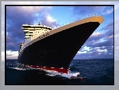 Queen Mary 2, Dziób