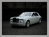 Rolls-Royce Phantom, Masywny, Zderzak