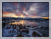 Gmina Bodø, Norwegia, Rzeka, Cieśnina Saltstraumen, Wschód słońca, Region Nordland, Chmury, Zima, Domy