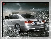 Audi S5, Woda