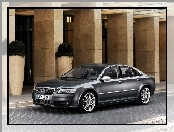 Audi S8, Quatro