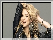 Shakira, Kolczyk