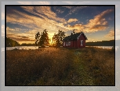 Domek, Wschód słońca, Gmina Ringerike, Chmury, Jezioro Vaeleren, Norwegia, Trawy, Drzewa