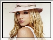 Britney Spears, Twarz
