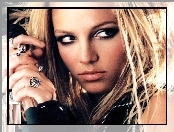 Britney Spears, Twarz