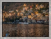 Jezioro Como, Lombardia, Włochy, Miejscowość Como, Domy, Nabrzeże, Statek