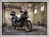 Suzuki V-strom, Czarny, Motocykl