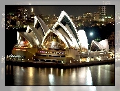 Opera, Sydney, Noc