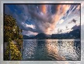 Jezioro Thunersee, Szwajcaria, Chmury, Góry, Łabędź, Kanton Berno, Schody, Niebo, Drzewa