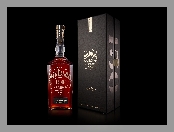 Ciemne tło, Whisky, Jack Daniels, Butelka, Pudełko