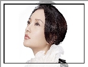 Urocza, Zhou Xun, Makijaż