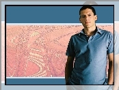 Wentworth Miller, niebieskie polo