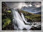 Wodospad, Islandia, Skały, Chmury