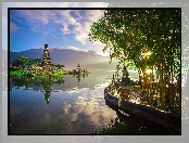 Wyspa Bali, Świątynia Pura Ulun Danu Bratan, Kwiaty, Indonezja, Wschód słońca, Jezioro Bratan, Drzewa, Góry, Kanna