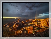 Ciemne, Dolina Pomników, Tęcza, Region Monument Valley, Wyżyna Kolorado, Stan Arizona, Stany Zjednoczone, Skały, Chmury