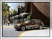 BMW X1, Miasto