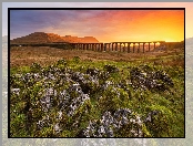 Wiadukt, Park Narodowy Yorkshire Dales, Zachód słońca, Góry, Skały, Anglia, Ribblehead Viaduct, Most