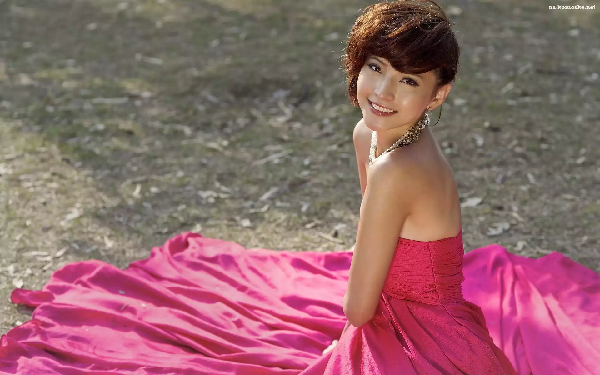 Agnes Lim, Sukienka, Azjatka, Różowa