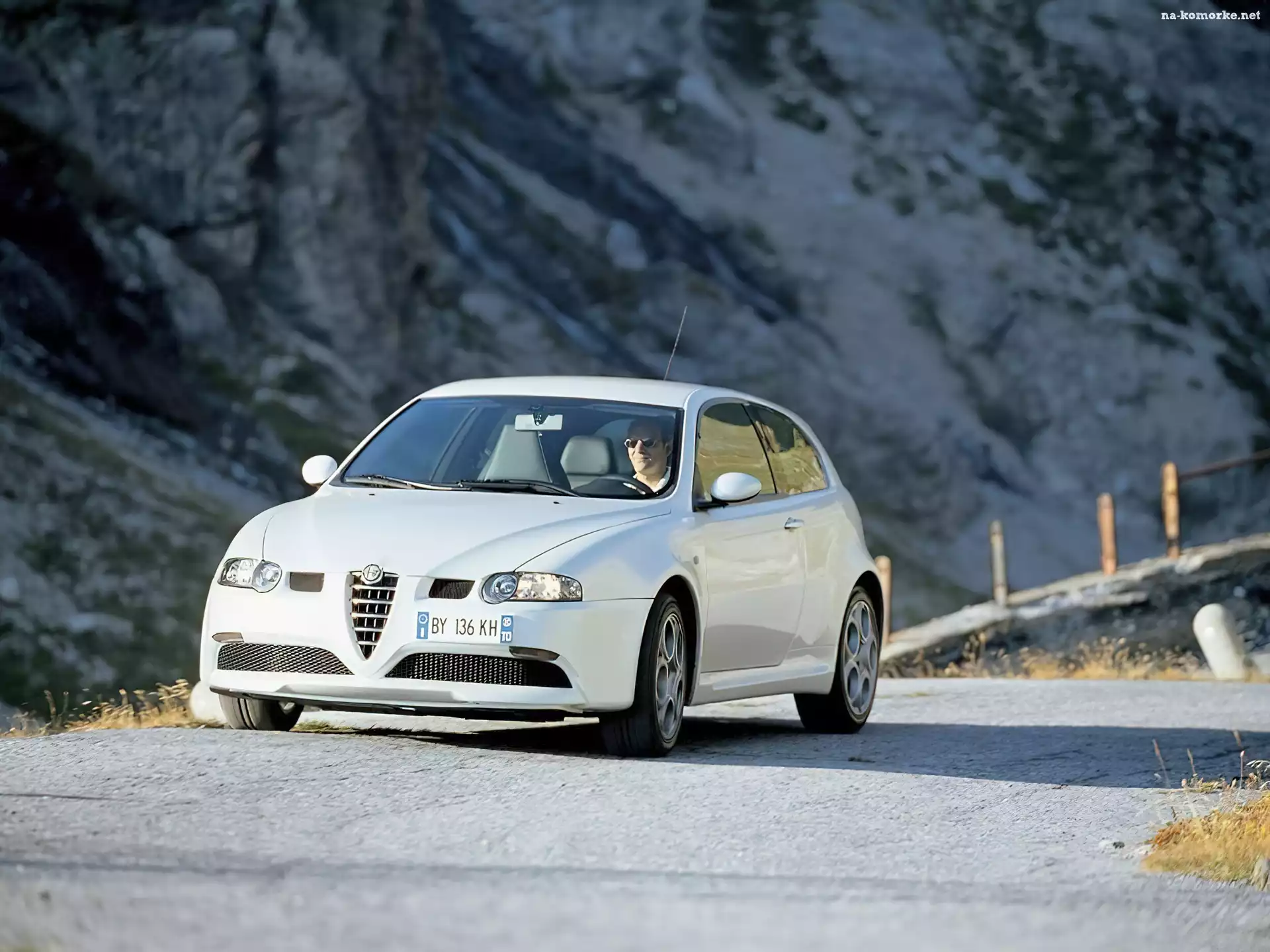 Alfa Romeo 147, Przód