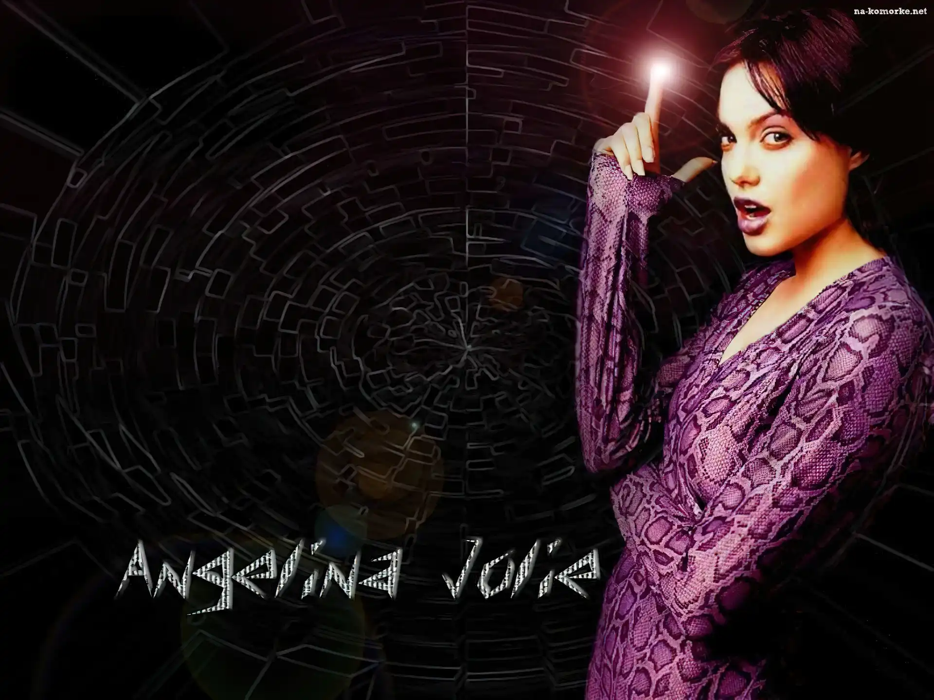 Angelina Jolie