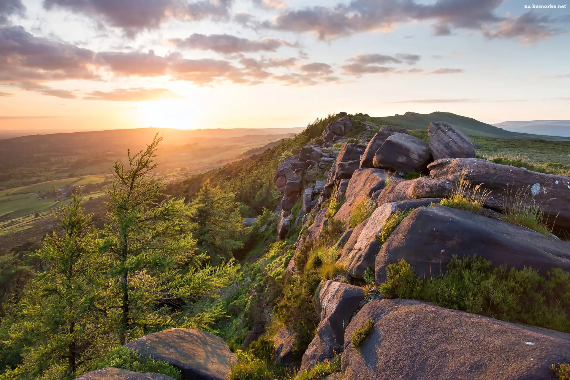 Anglia, Skały, Wschód słońca, Hrabstwo Staffordshire, Park Narodowy Peak District, Grzbiet górski The Roaches, Wzgórze