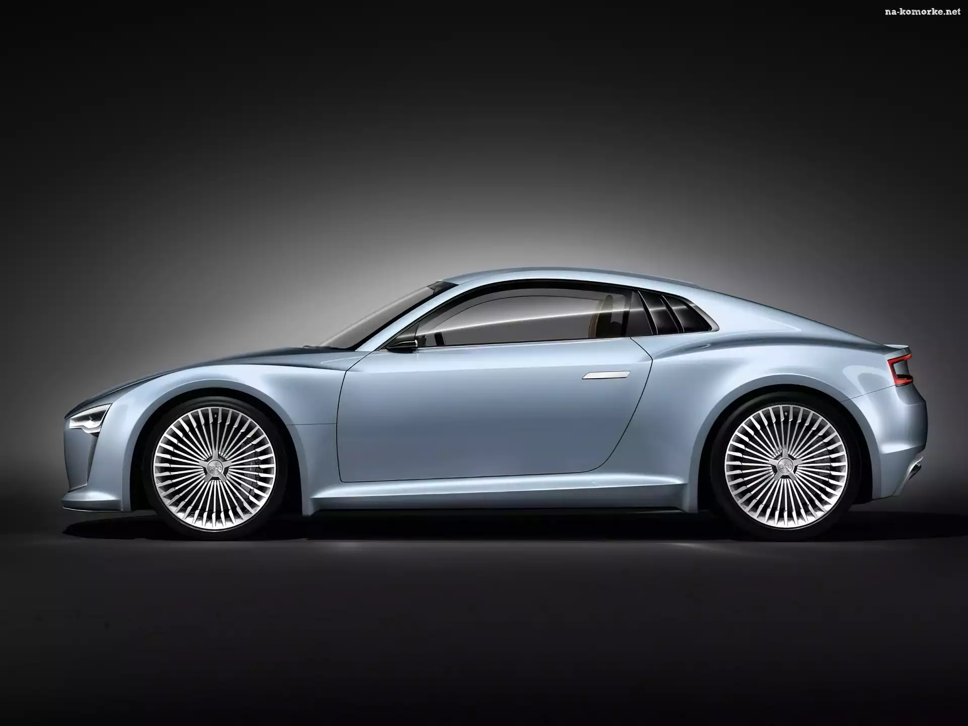 Audi e-Tron, Boczne, Przetłoczenia