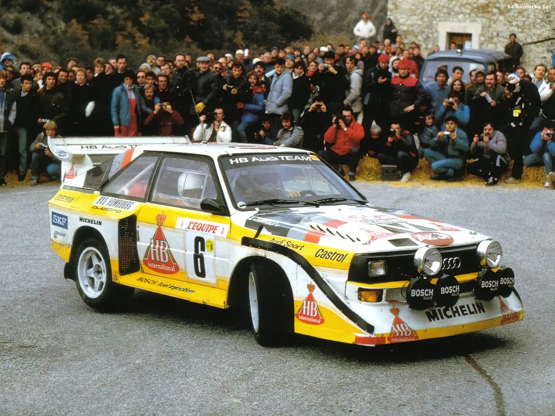 Audi Quattro, Bosch, Halogeny