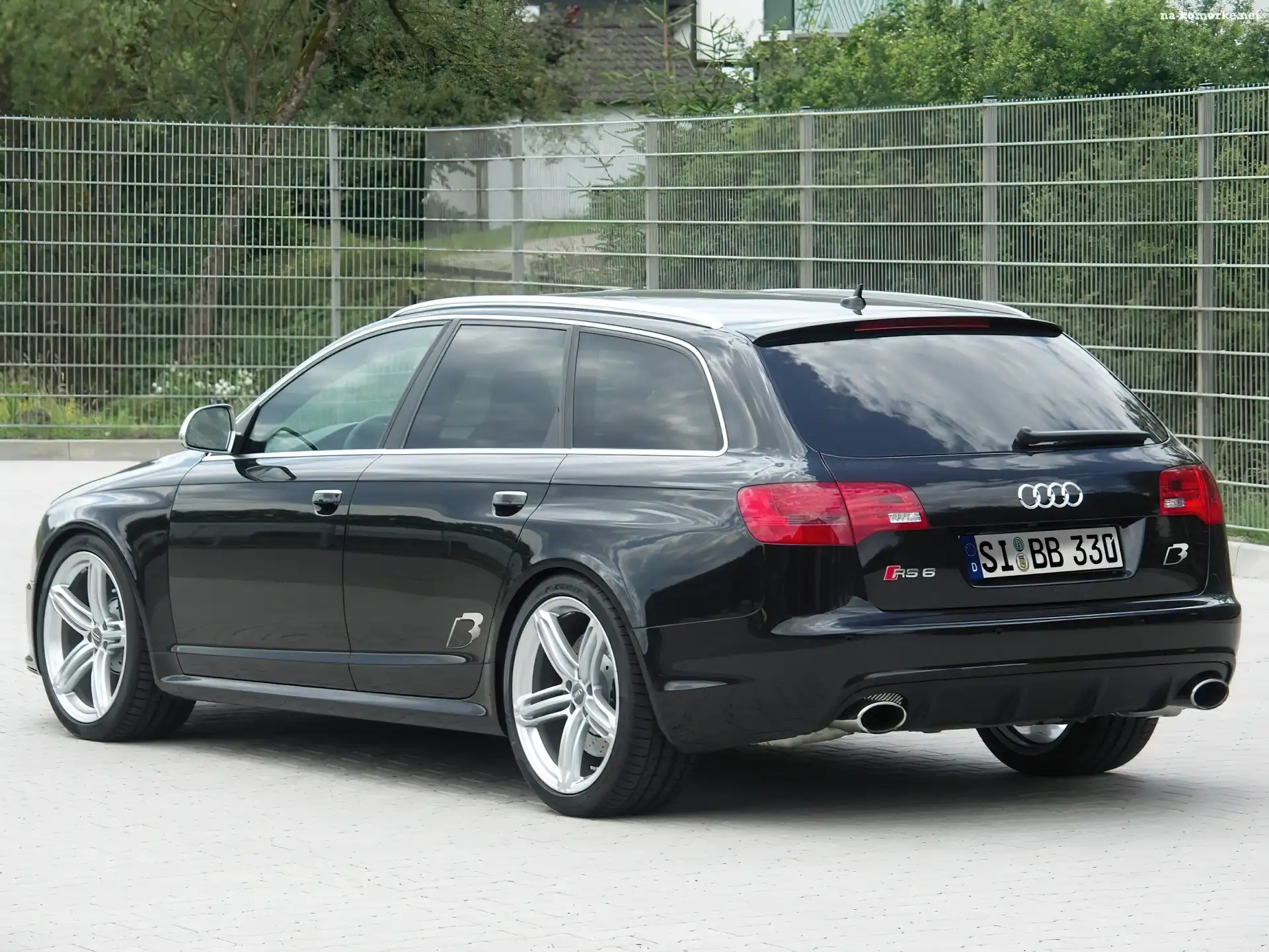 Audi RS6, Nadkola, Poszerzone