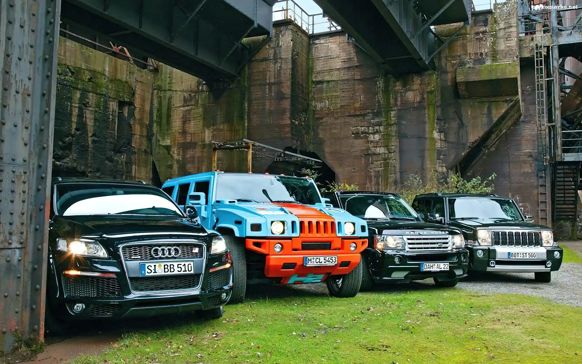Audi, Jeep
, Hummer, Range Rover