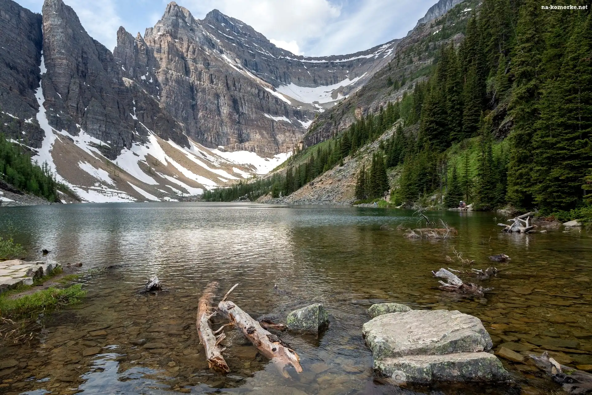 Góry, Prowincja Alberta, Park Narodowy Banff, Kanada, Jezioro Agnes, Drzewa, Kamienie, Śnieg