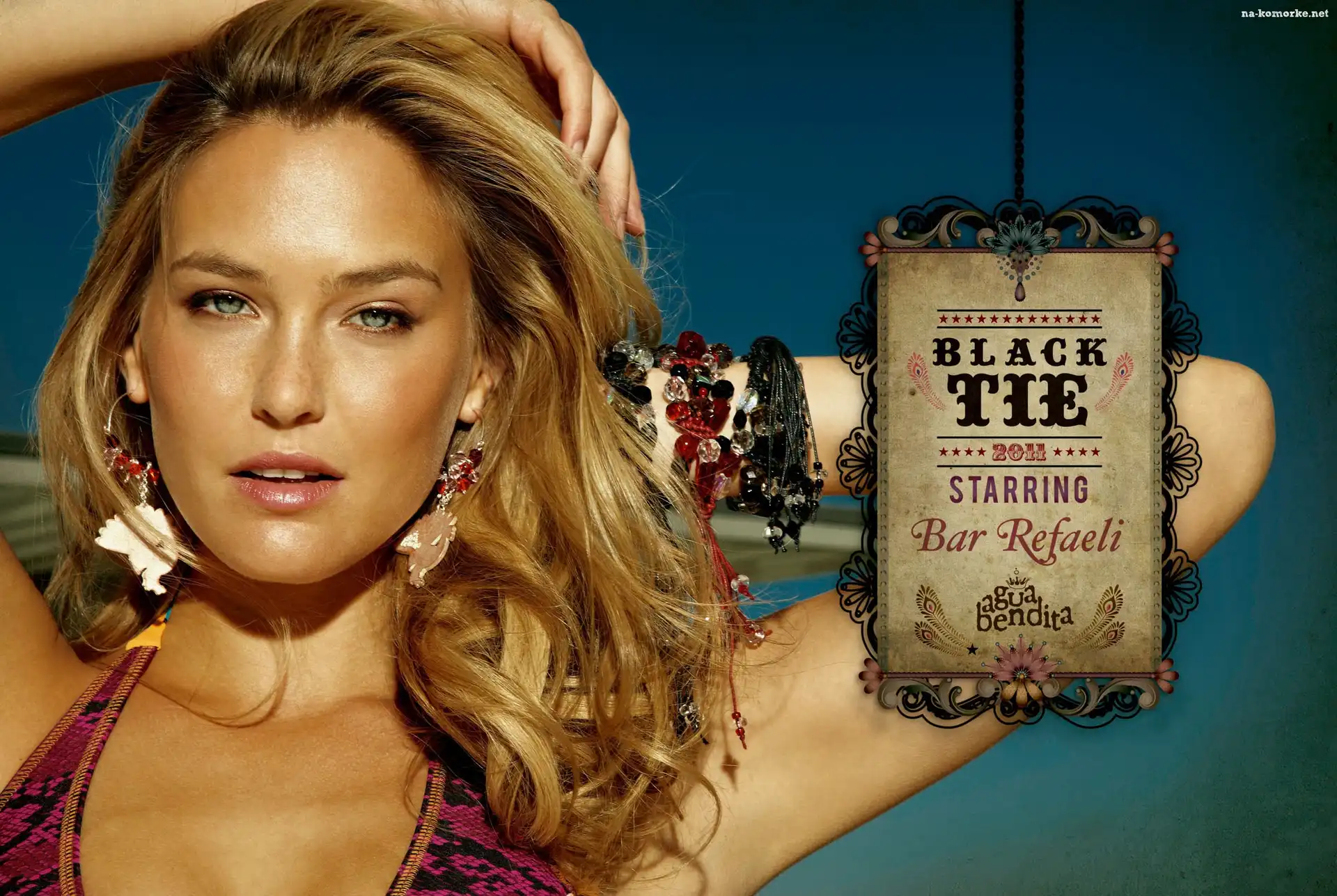Bar Refaeli, Blondynka, Kolczyki