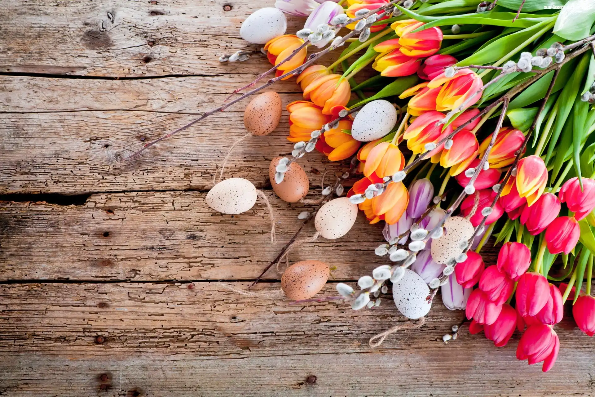 Bazie, Kompozycja, Wielkanoc, Pisanki, Tulipany