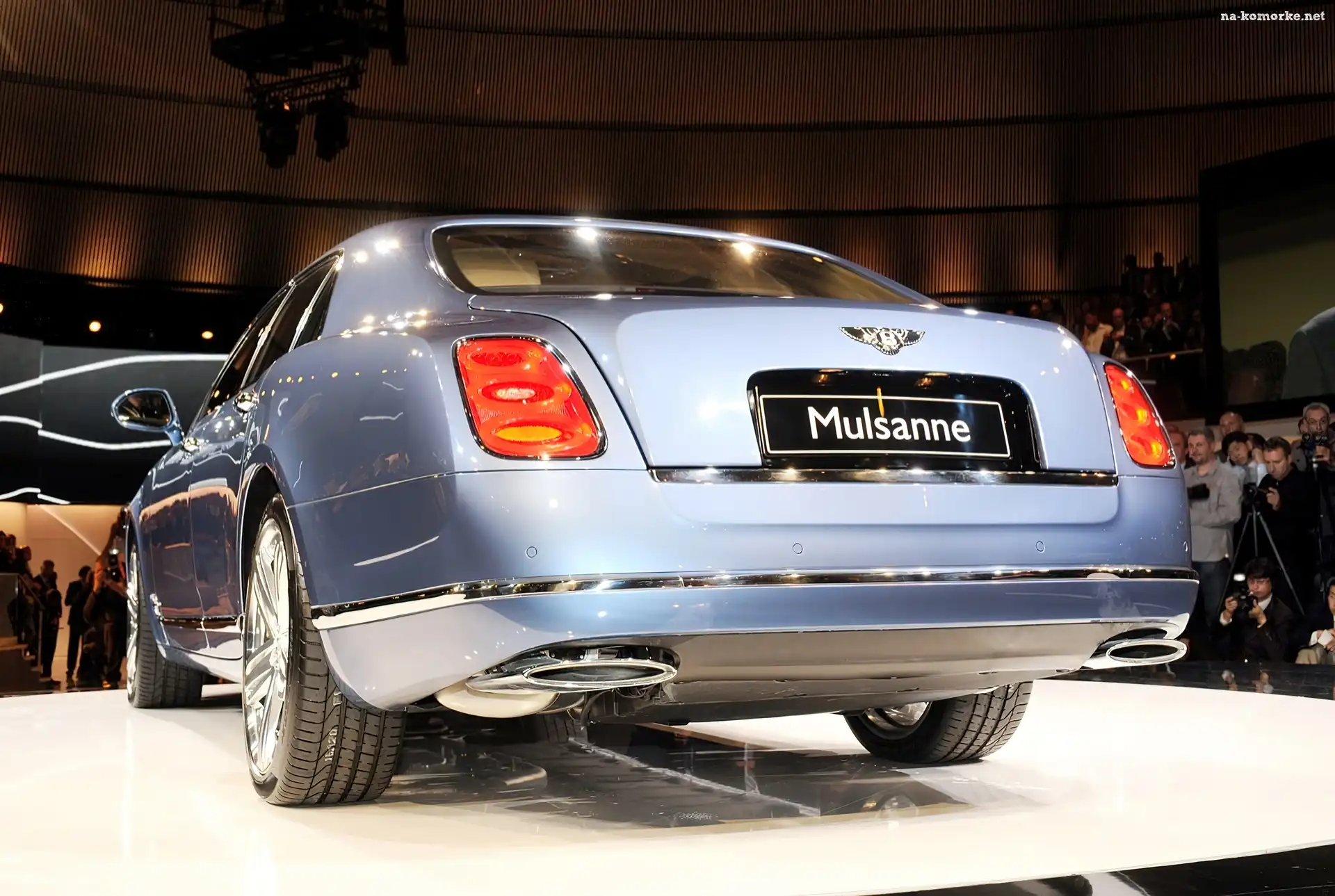 Bentley Mulsanne, Układ, Wydechowy