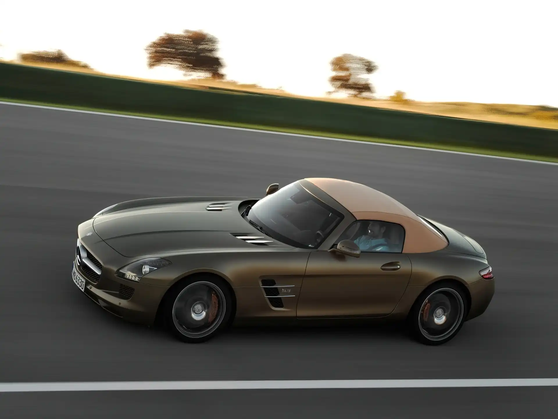 Mercedes-Benz SLS Roadster, Kolorystyka, AMG, BrÄ…zowa