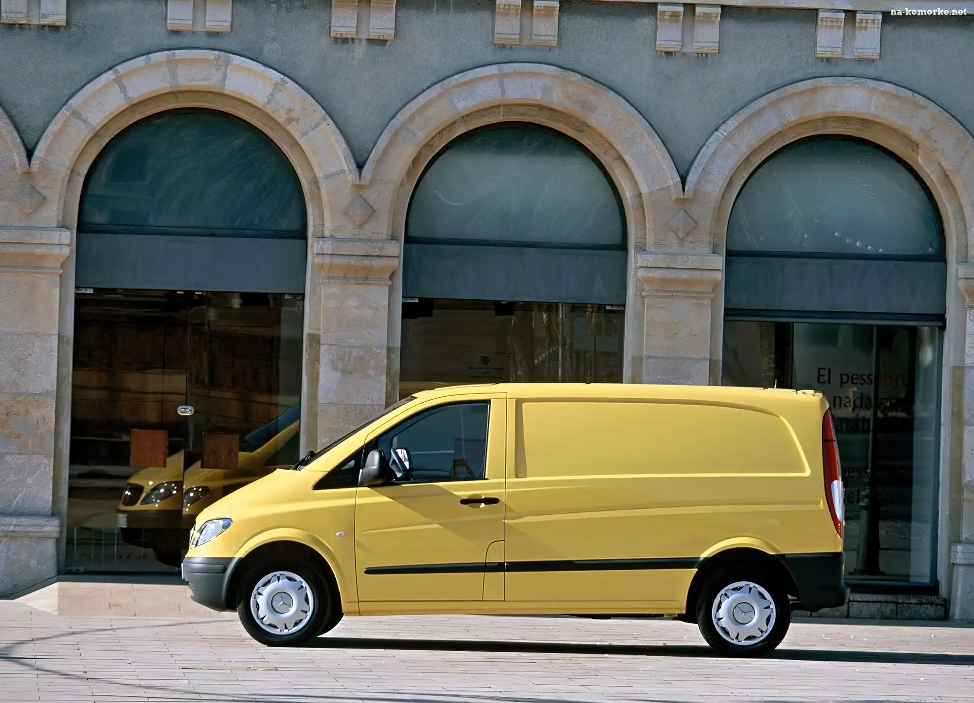 Żółty, Mercedes Benz Vito