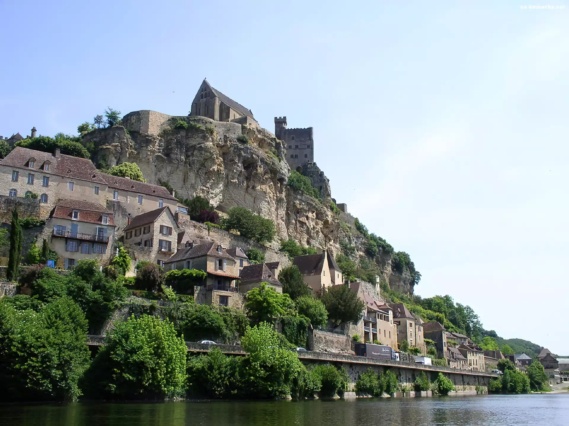 Beynac, Woda, Francja, Zabudowa