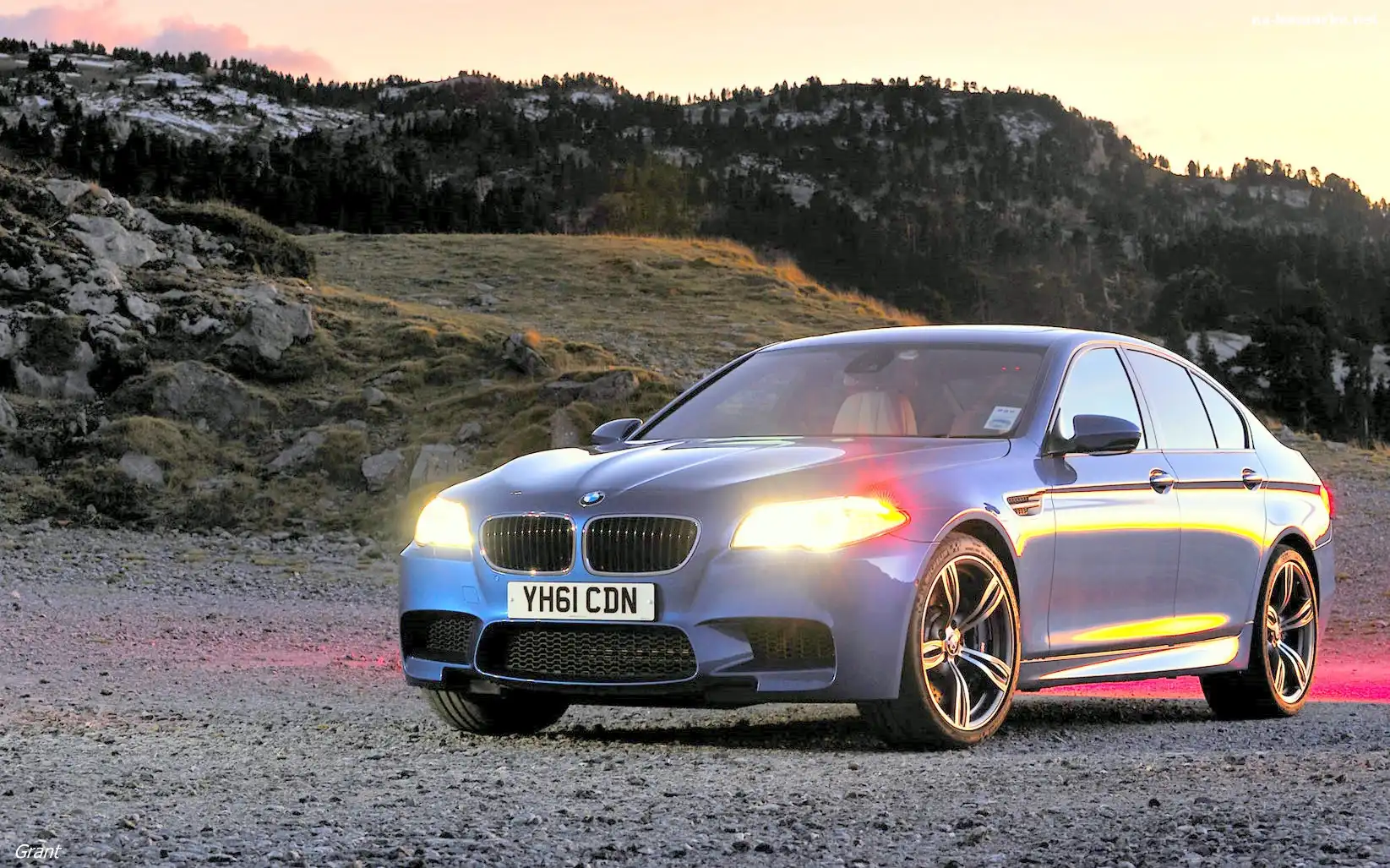 BMW M5, Góry, Sedan, Kamienie