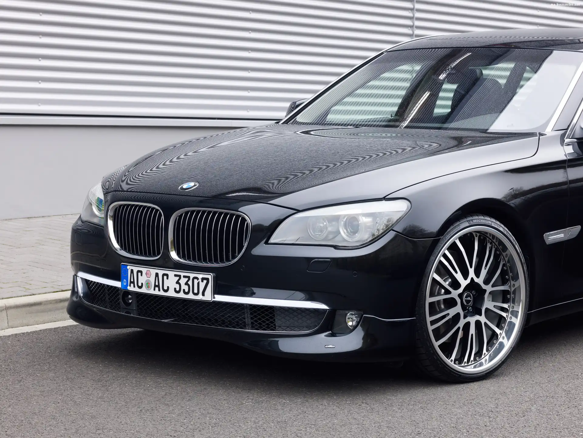 BMW F01, Rant, Spojler, Alufelgi