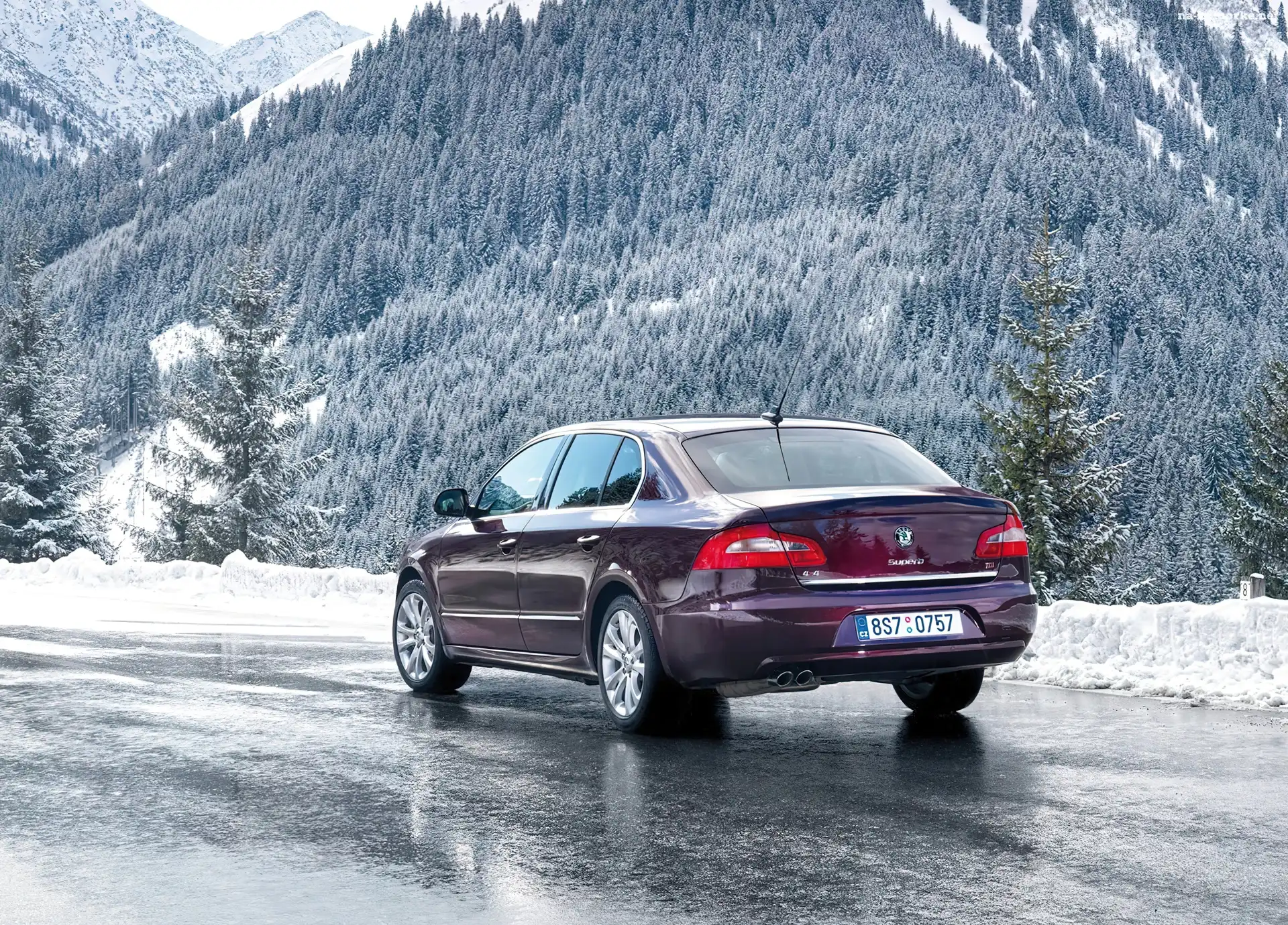 Bordowa, Lód, Skoda Superb, Zima